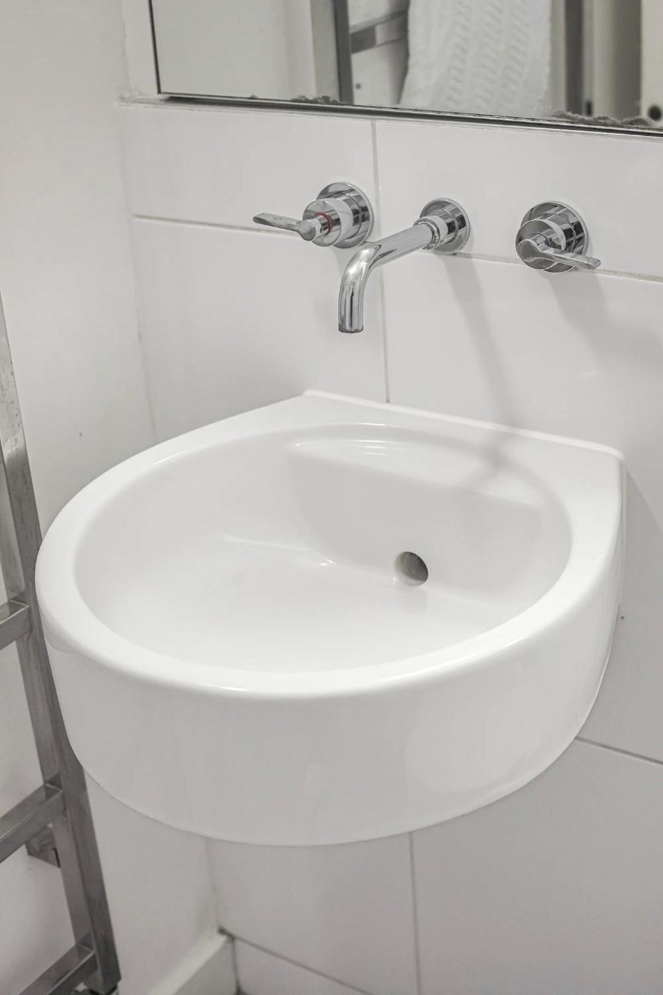 Apartment Pass The Keys Barbican Gem London